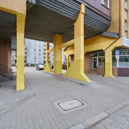 Na Szancach With Balcony By Renters * 브로츠와프